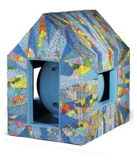 Tony Berlant - The earth seen from the moon