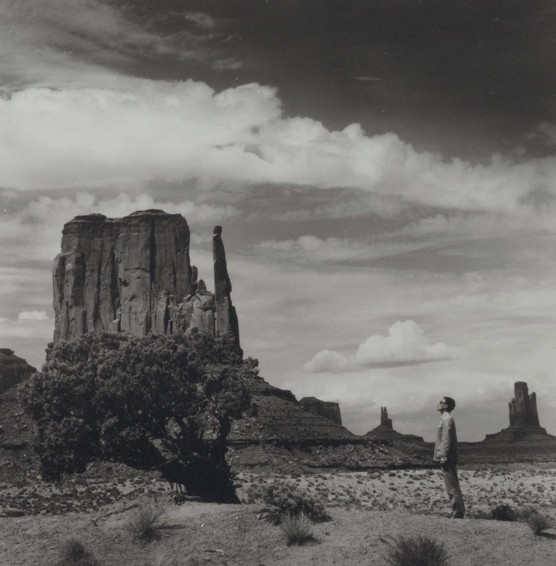 Tseng Kwong Chi - #28C, Monument Valley, AZ, 1987