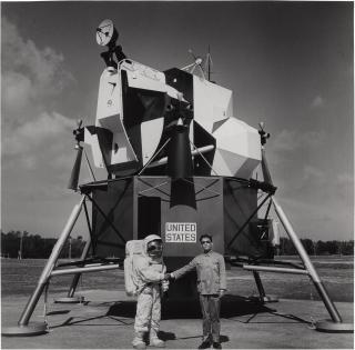 Tseng Kwong Chi - Cape Canaveral, Florida, 1985