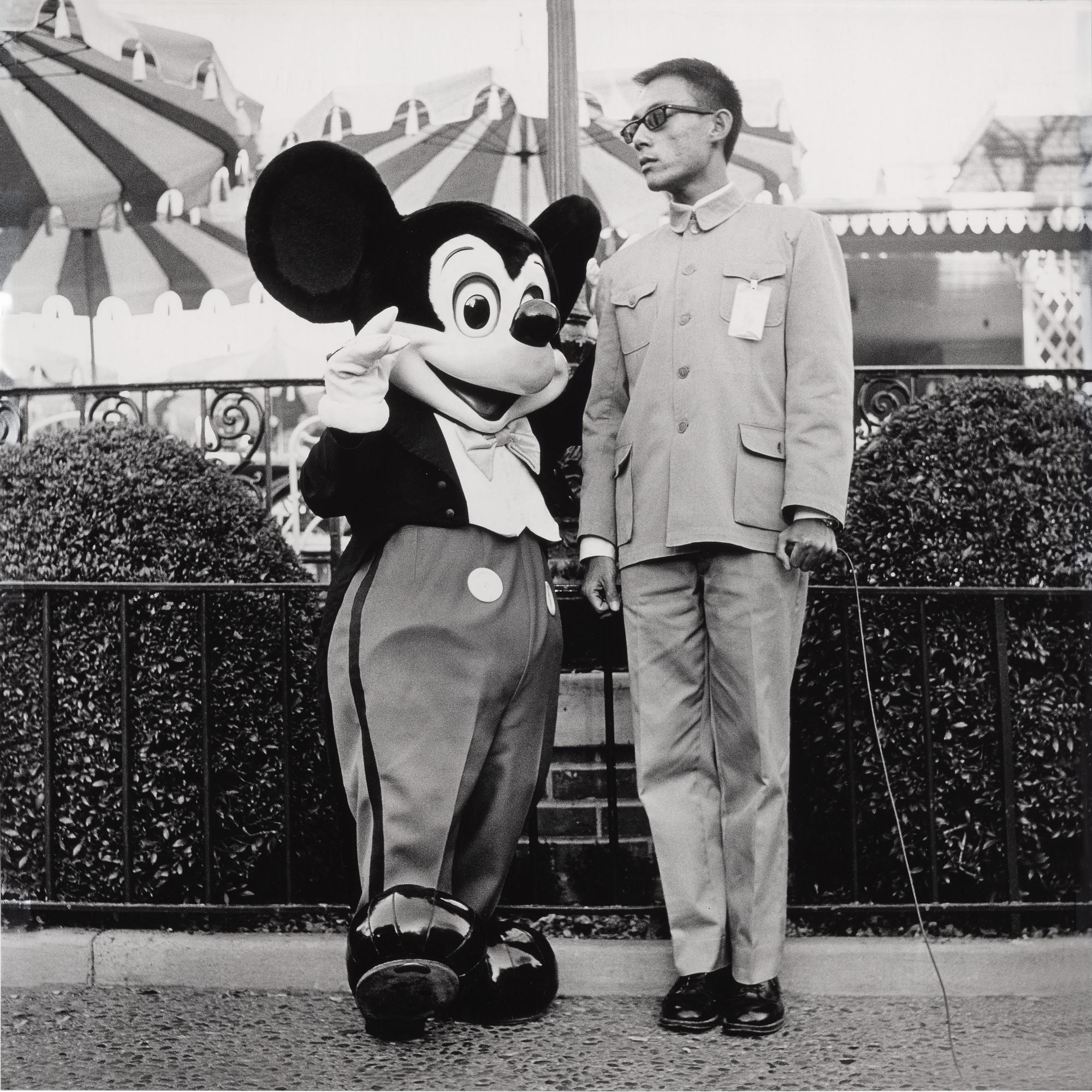 Tseng Kwong Chi - Disneyland, California, 1979