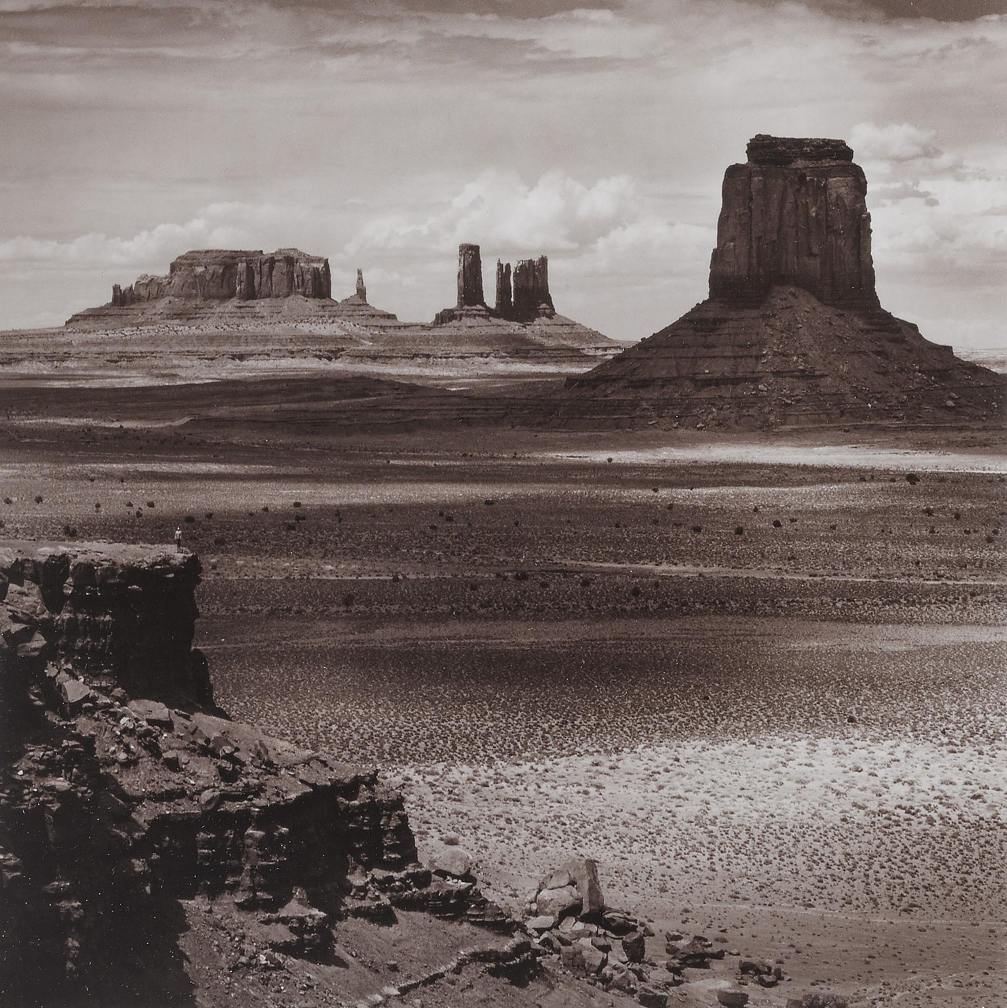 Tseng Kwong Chi - Monument Valley, Arizona, 1987