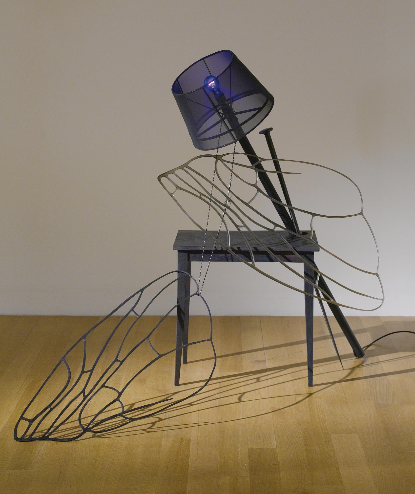 Tunga - Dark Table With Light