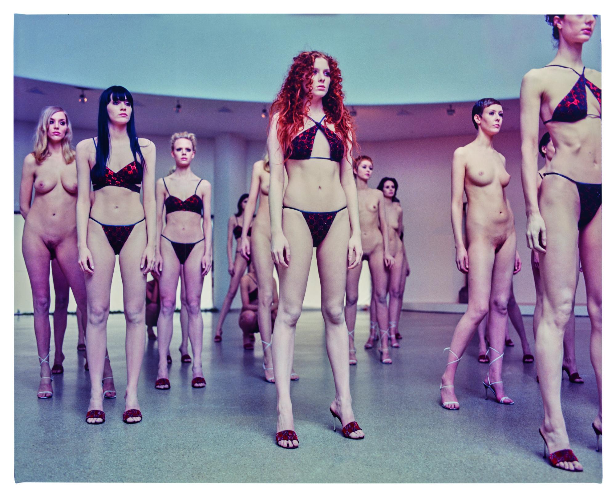 Vanessa Beecroft - Vb35, Show, Performance. Guggenheim Museum, New York