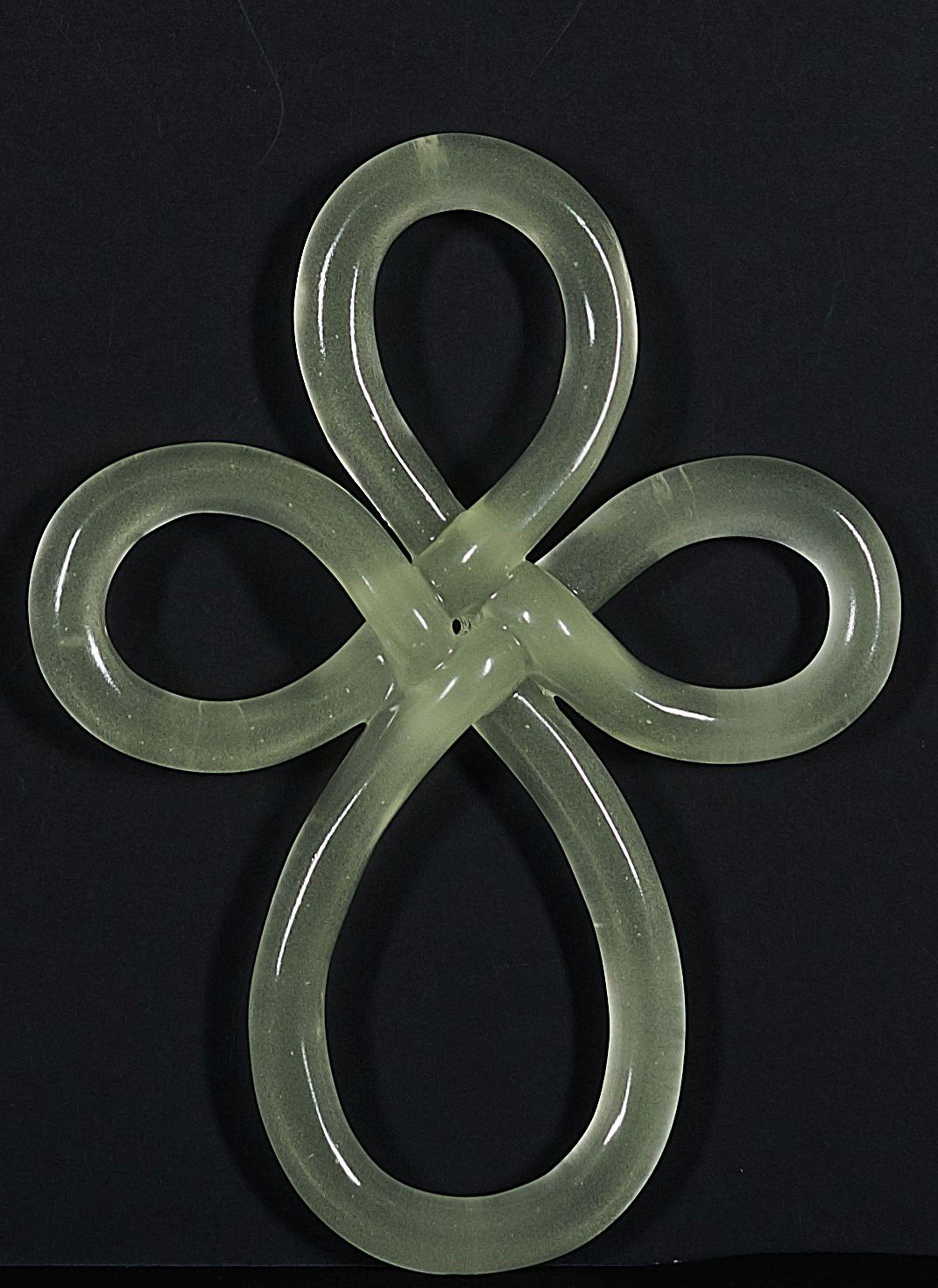 Vera Lossau - Ohne Titel (kleines Kreuz)