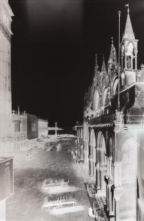 Vera Lutter - Piazza Leoni, Venice, XVII: November 22, 2005