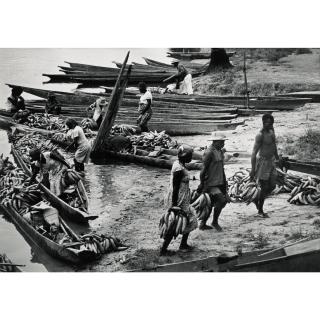 W. Eugene Smith - Banana Carriers In Africa