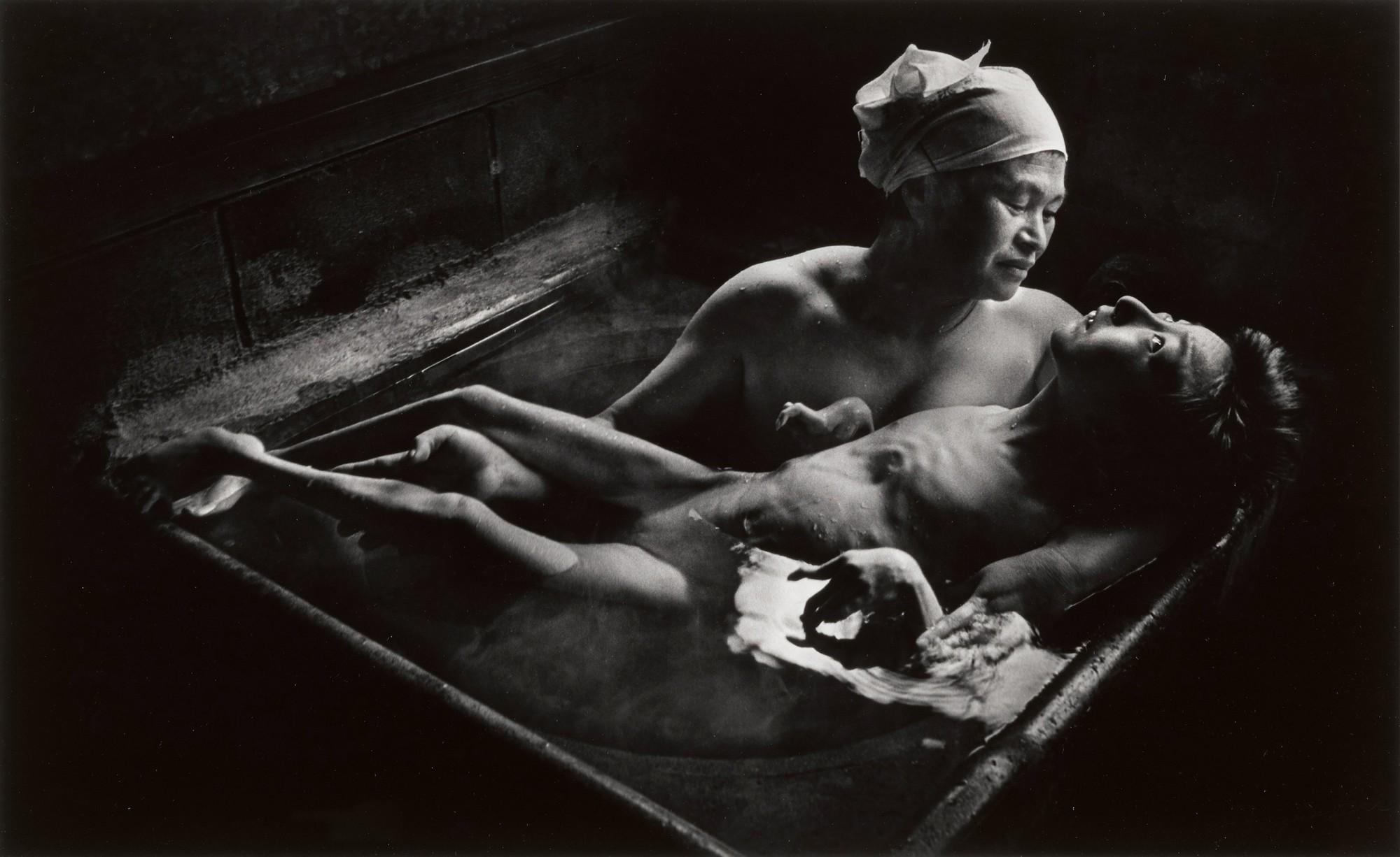 W. Eugene Smith - Tomoko in her bath, Minamata