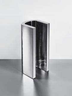 Wade Guyton - U Sculpture