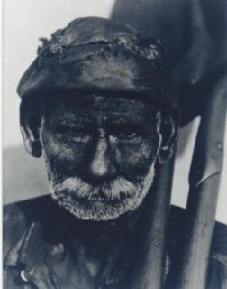 Walker Evans - Coal Dock Worker, 1932