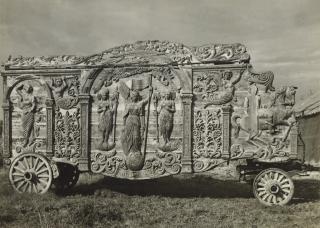 Walker Evans - Ringling Bandwagon, Circus Winter Quarters, Sarasota, 1941
