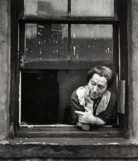 Walter Rosenblum - Disturbed Woman, Pitt Street, NY