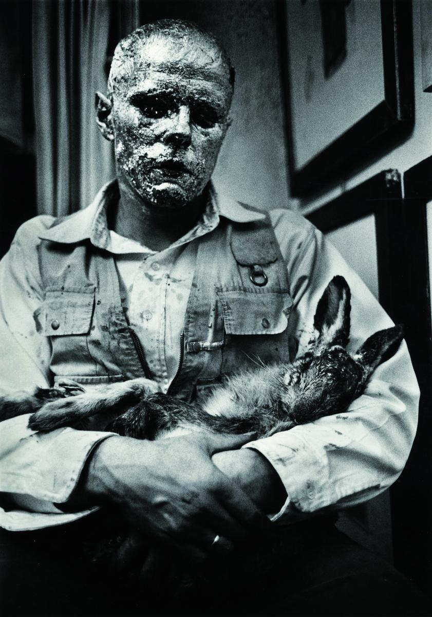 Walter Vogel - »Joseph Beuys« (aus der Aktion »Wie man dem toten Hasen die Bilder erklärt« in der Galerie Schmela)