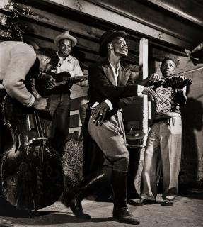 Wayne Miller - Chicago, 1948, Impromptu Hoedown on the Third Floor of a Horse Barn
