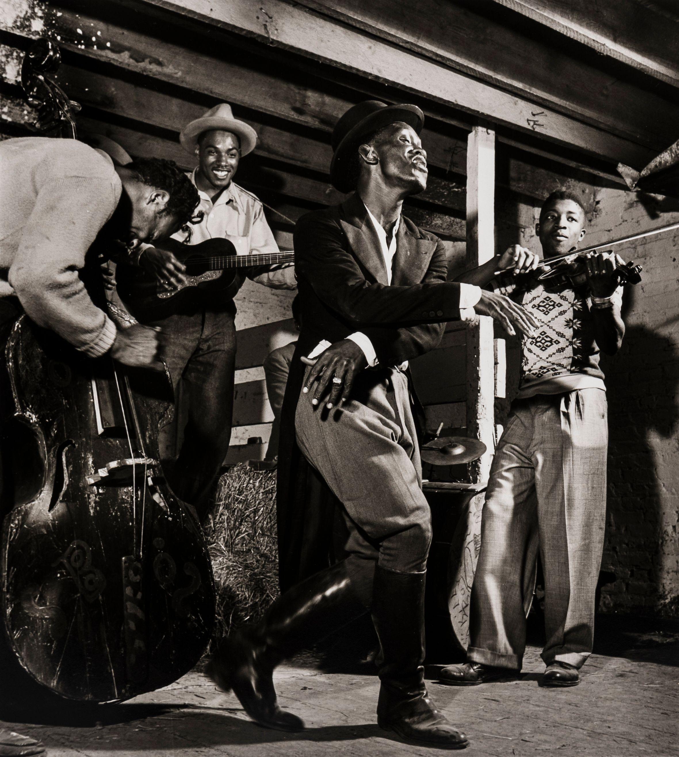 Wayne Miller - Chicago, 1948, Impromptu Hoedown on the Third Floor of a Horse Barn