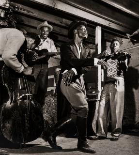 Wayne Miller - Chicago, 1948, Impromptu Hoedown on the Third Floor of a Horse Barn