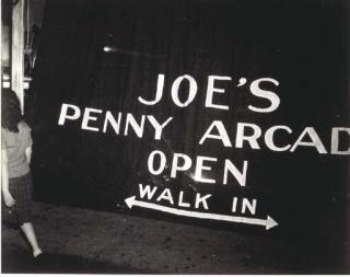 Weegee - Coney Island (Joe\'s Penny Arcade)