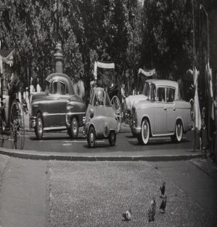 Weegee - Distortion (Central Park)