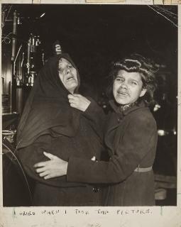 Weegee - I Cried When I Took This, 1942