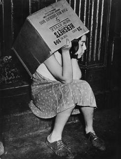 Weegee - Sleeping girl 1940 ca.