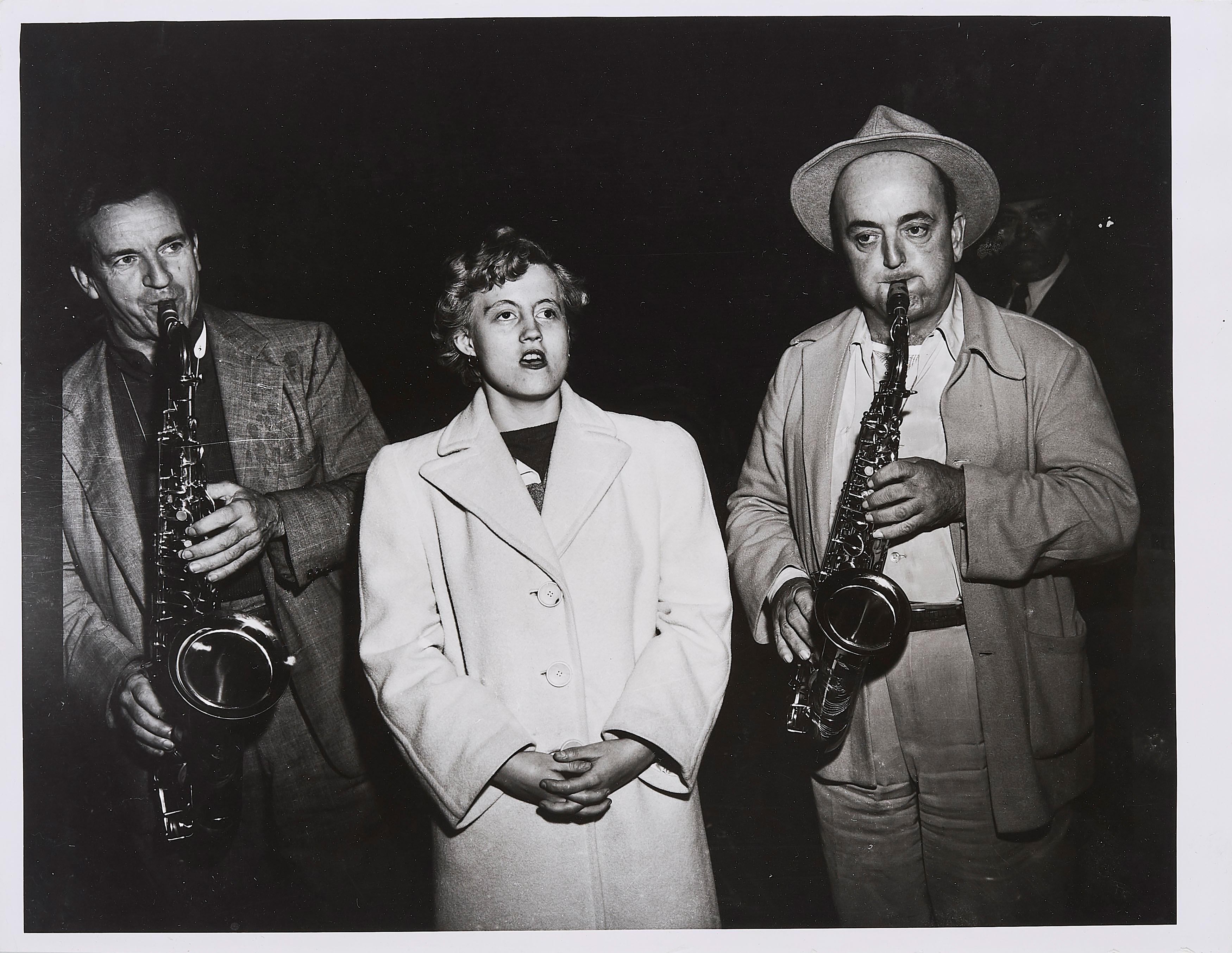 Weegee - Street Serenaders.