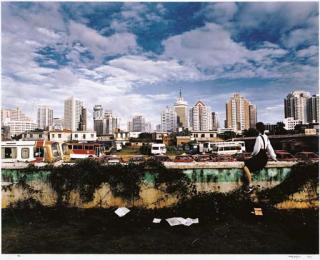 Weng Fen - Sitting on the Wall, Haikou