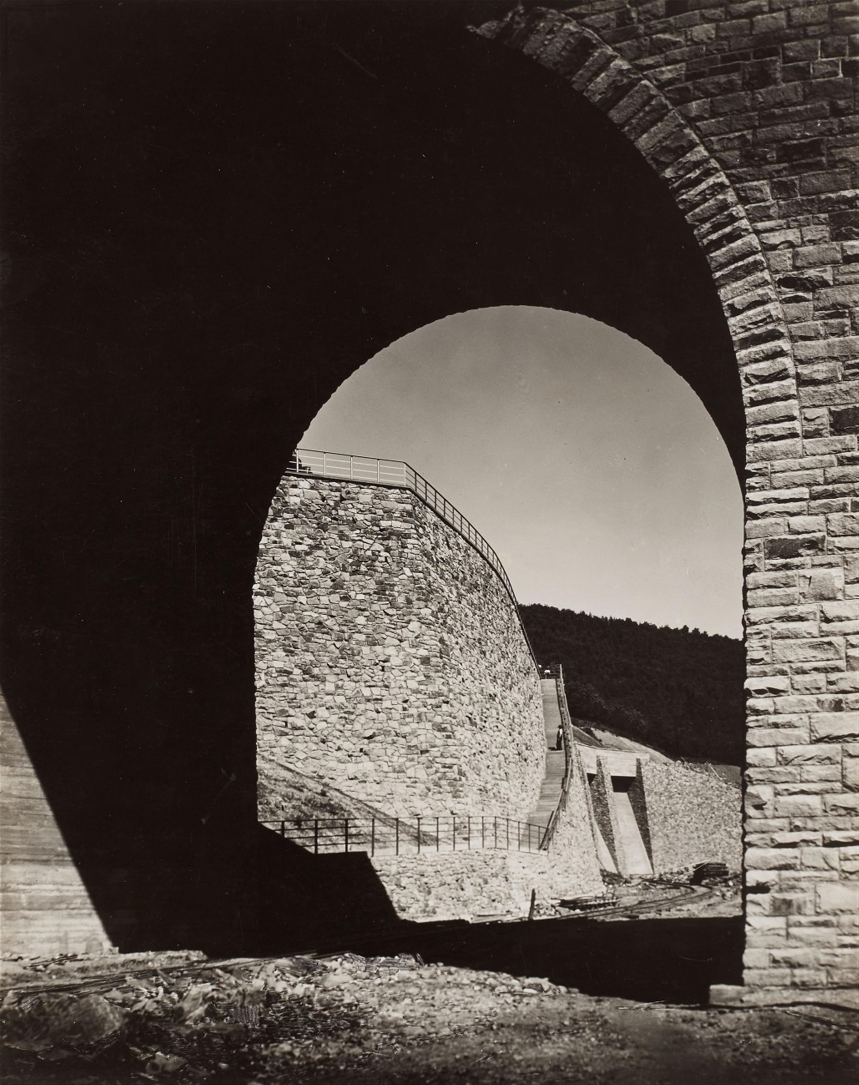 Werner Mantz - Brücke bei Köln