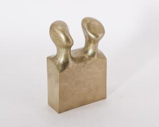 Wilhelm Loth - Kleinplastik 27/67 - Busenobjekt (I).