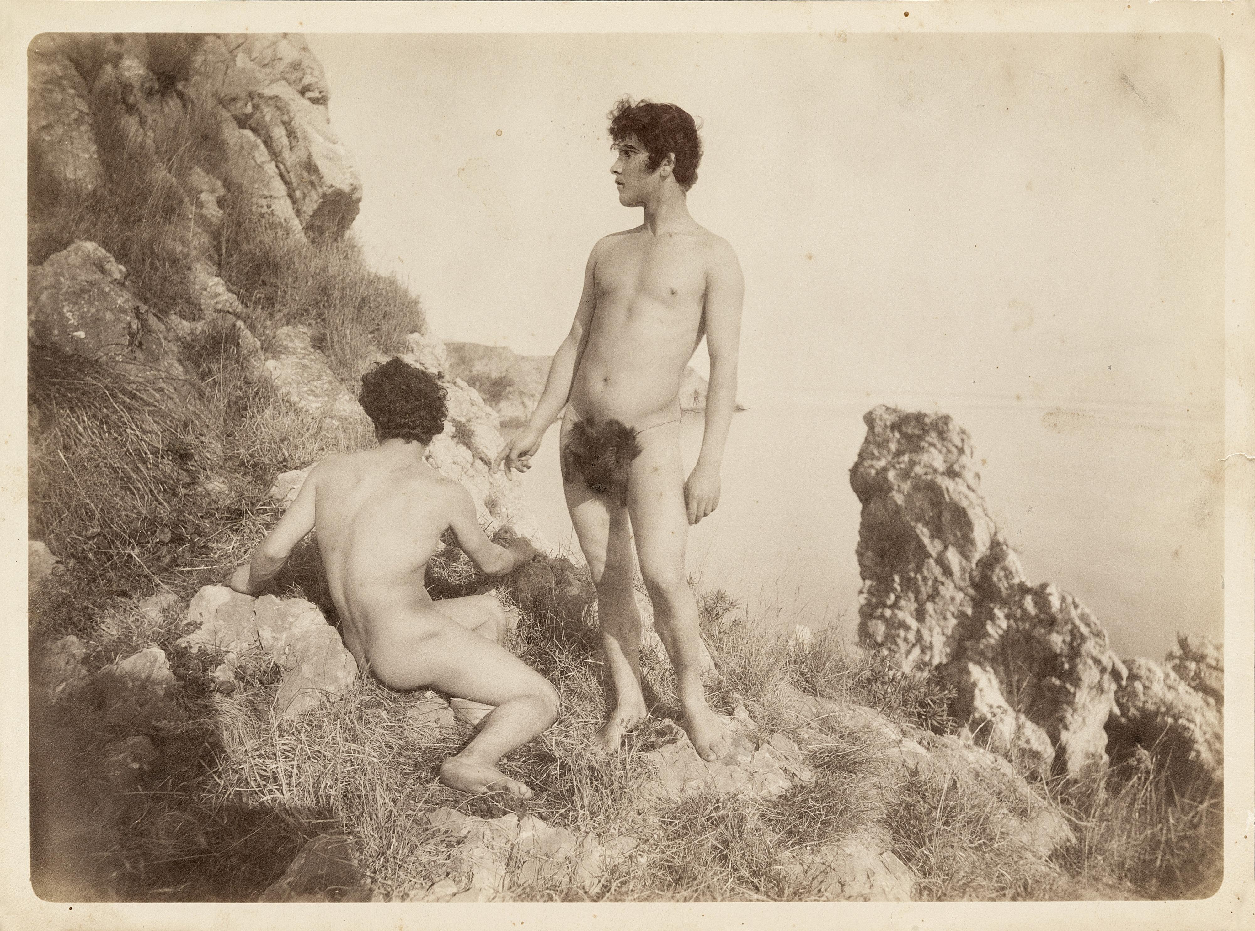 Wilhelm Von Gloeden - Two young man on the rocks 1900