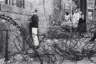 Will McBride - Die Mauer, Bernauer Straße, Berlin