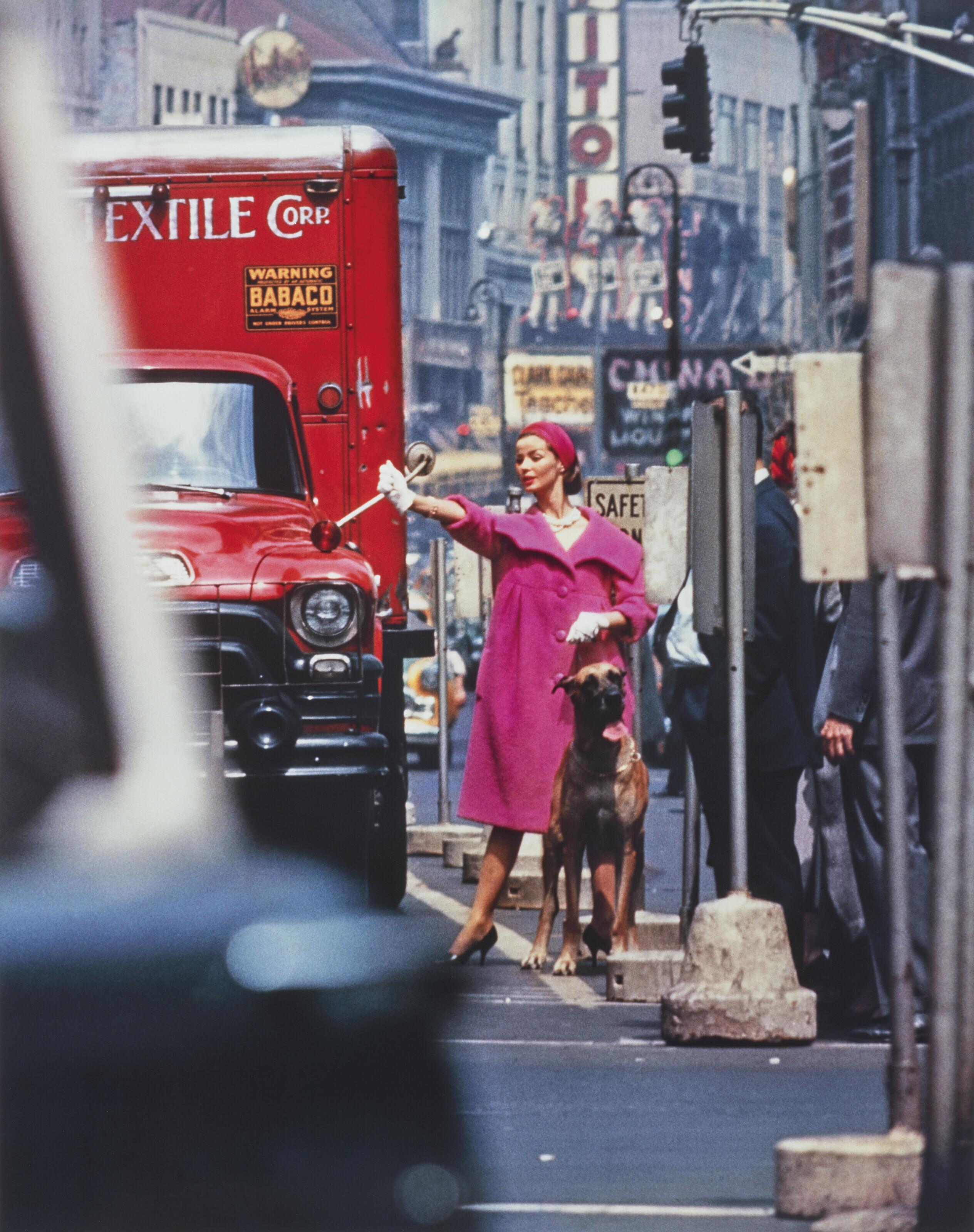 William Klein - Dolores wants a taxi, New York (Vogue), 1958