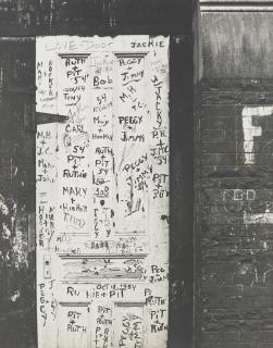 William Klein - Love Door, New York, 1955