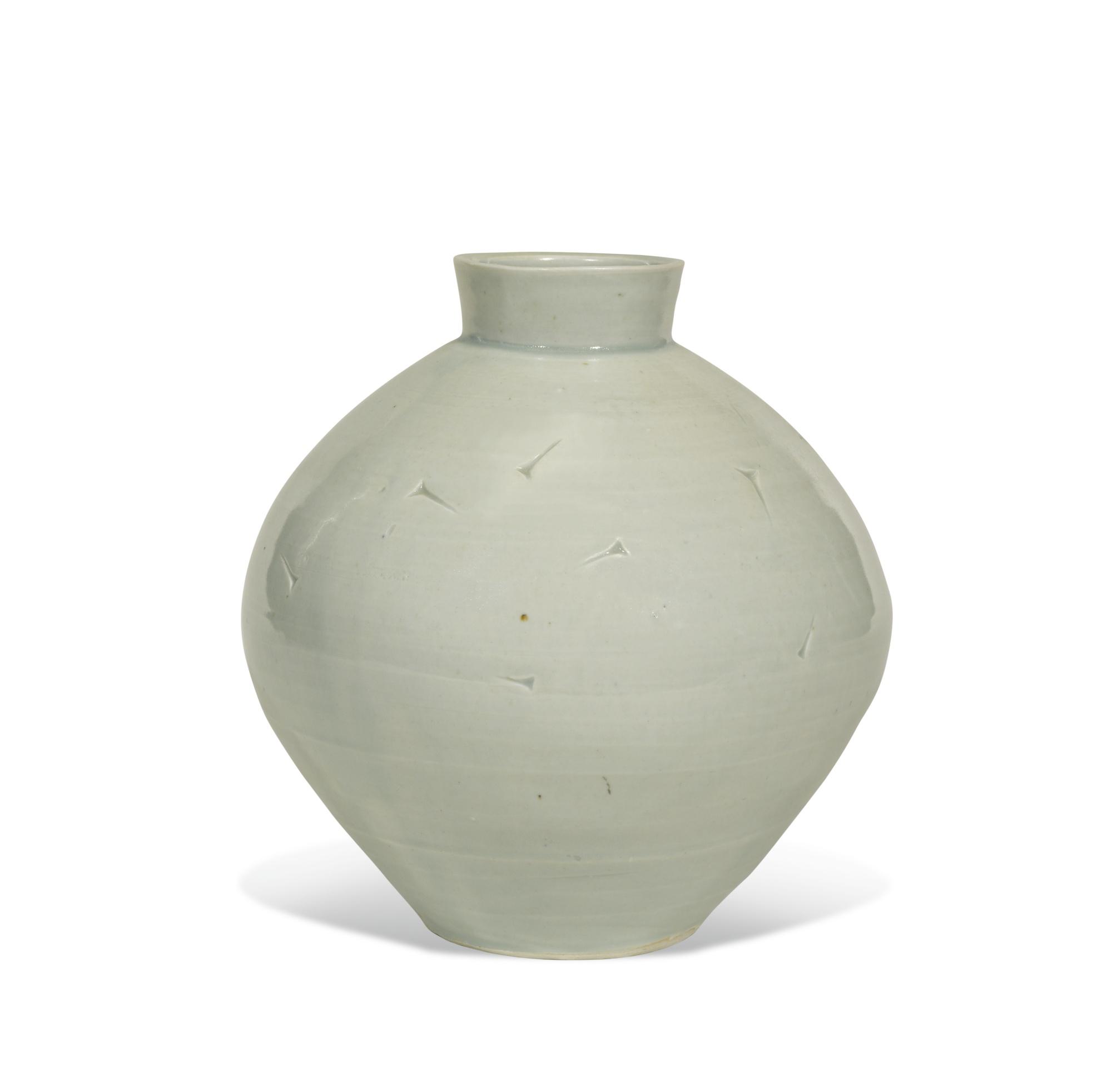 William Marshall - \'Moon\' Vase