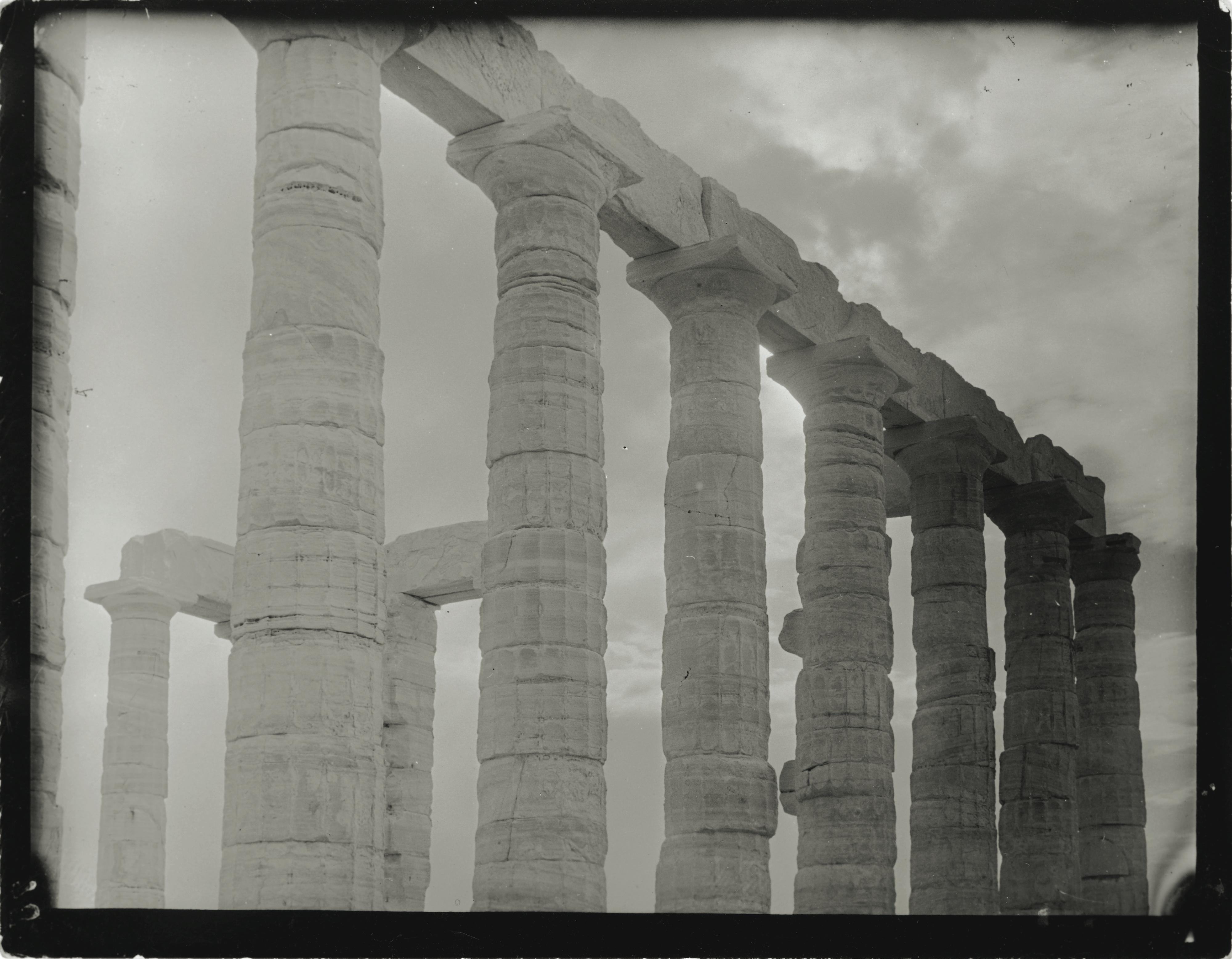 Willy Otto Zielke - Prolog Für Olympia - Fest Der Völker (Prologue Pour Olympia/ Prologue For Olympia), 1936Nine Vintage Silver Prints. On The Reverse, Eight Prints Signed, Two Titled Tempel Von Poseidon And Two Prints Dated 1936 In Pencil.