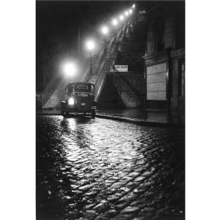 Willy Ronis - \'Rue Muller\', Montmartre, Paris, 1934