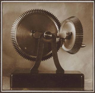 Willy Zielke - Untitled (Bevel Gears), 1923