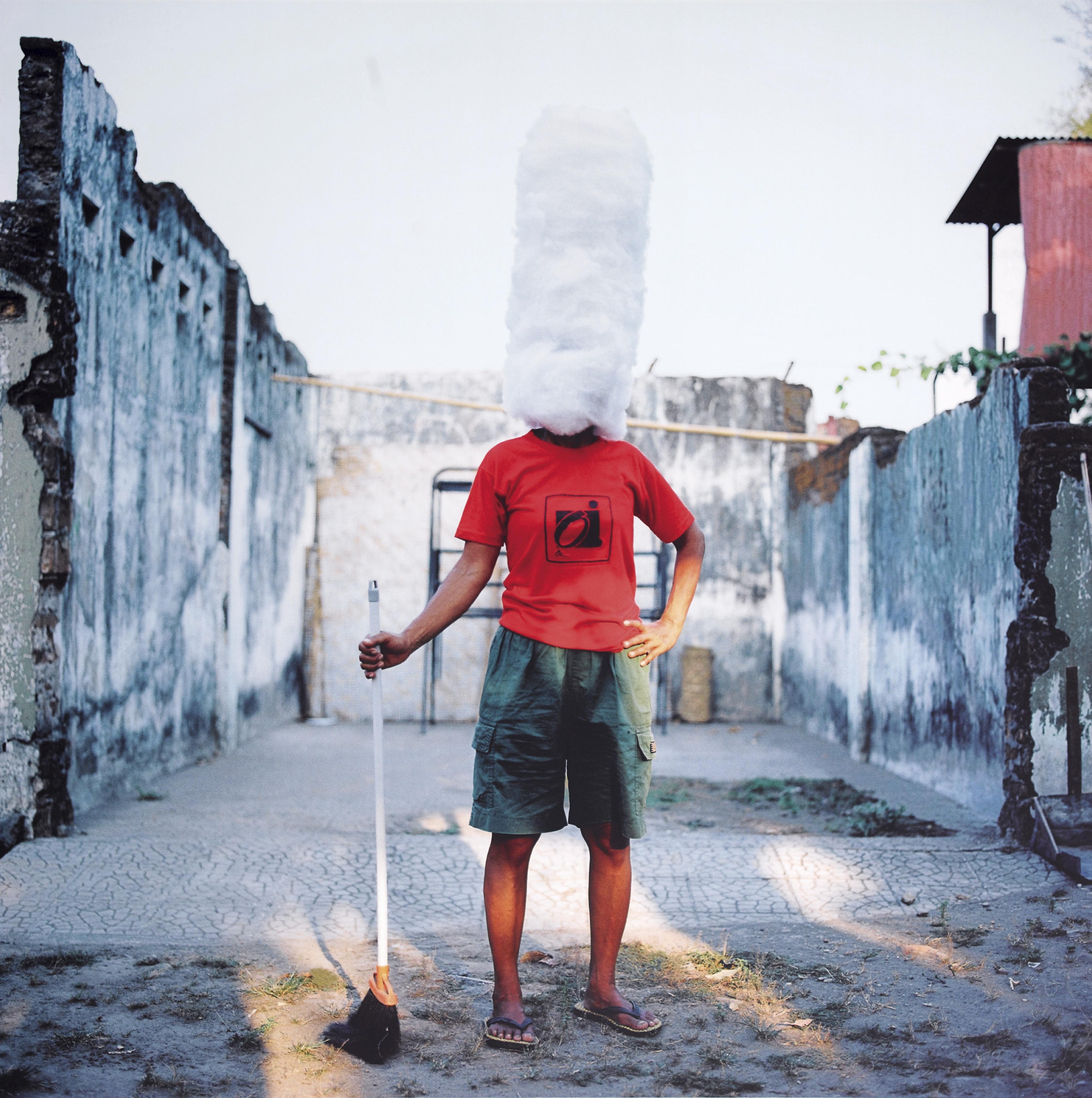 Wimo Ambala Bayang - Bu Kabul Ingin Keluarganya Selalu Berada Di Jalan Yang Diberkati Tuhan (Mrs Kabul Wishes Her Family Will Always Be In God\'S Path - High Hope Series)