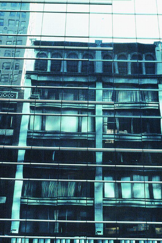 Wolff Buchholz - 3 Bll.: New York - Fassade mit Spiegelung. Manhattan - Spiegelung (5). Manhattan - Spiegelung (6)