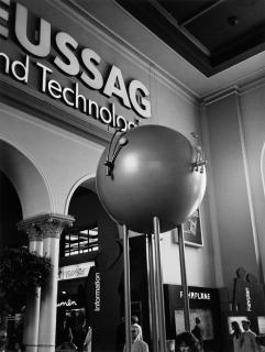 Wolfgang Tillmans - »Designterror«