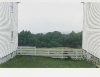 Wolfgang Tillmans - Space between two buildings