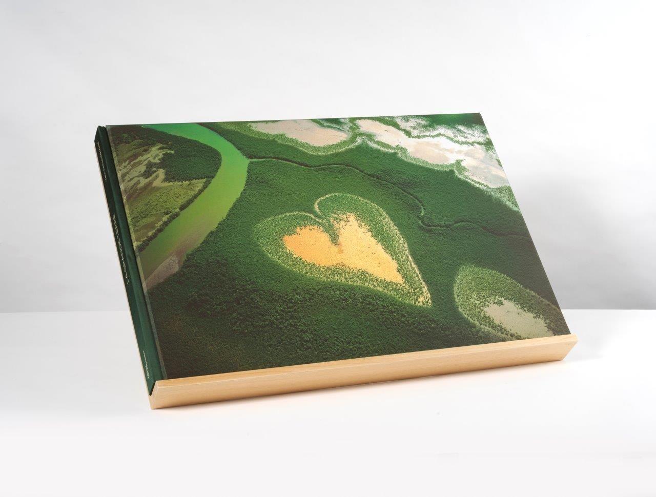 Yann Arthus Bertrand - La Grande Terre, 2007