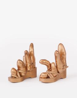 Yayoi Kusama - Bronze Shoes