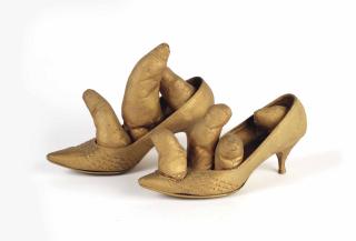 Yayoi Kusama - Golden Shoes