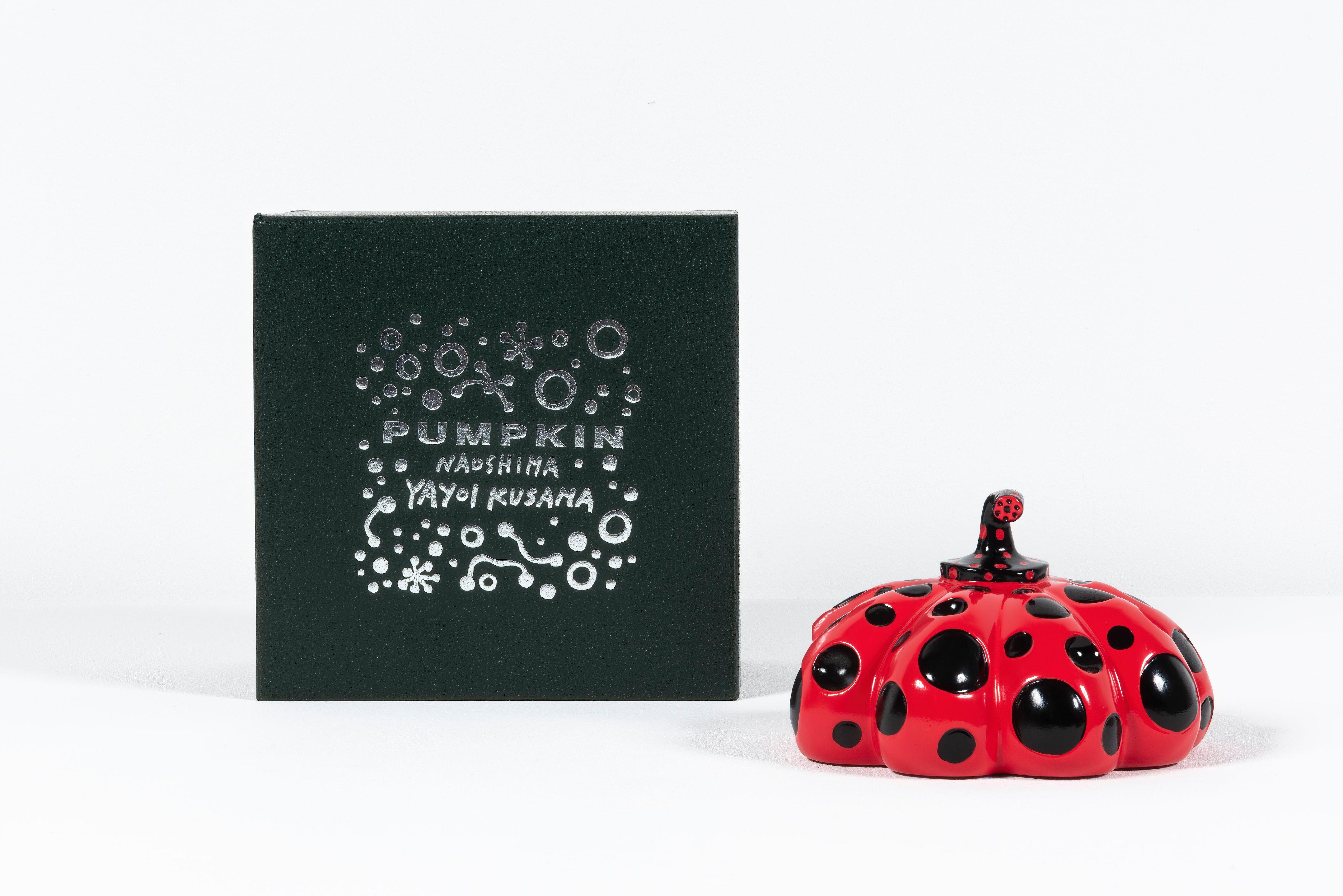 Yayoi Kusama - Naoshima, Red and black