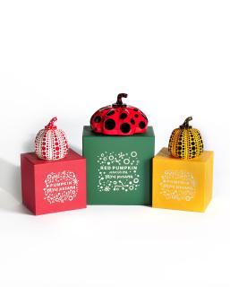 Yayoi Kusama - Naoshima Red Pumpkin, Yellow & Red Pumpkin