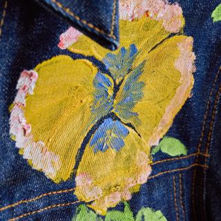 Yayoi  Kusama - Untitled (Hand-Painted Levi\'s Jean Jacket)