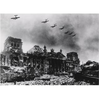 Yevgeni Khaldei - Two Views Of The Reichstag, 1945
