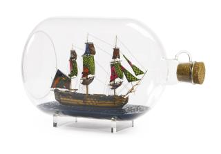 Yinka Shonibare Mbe - Nelson\'S Ship In A Bottle (Maquette)