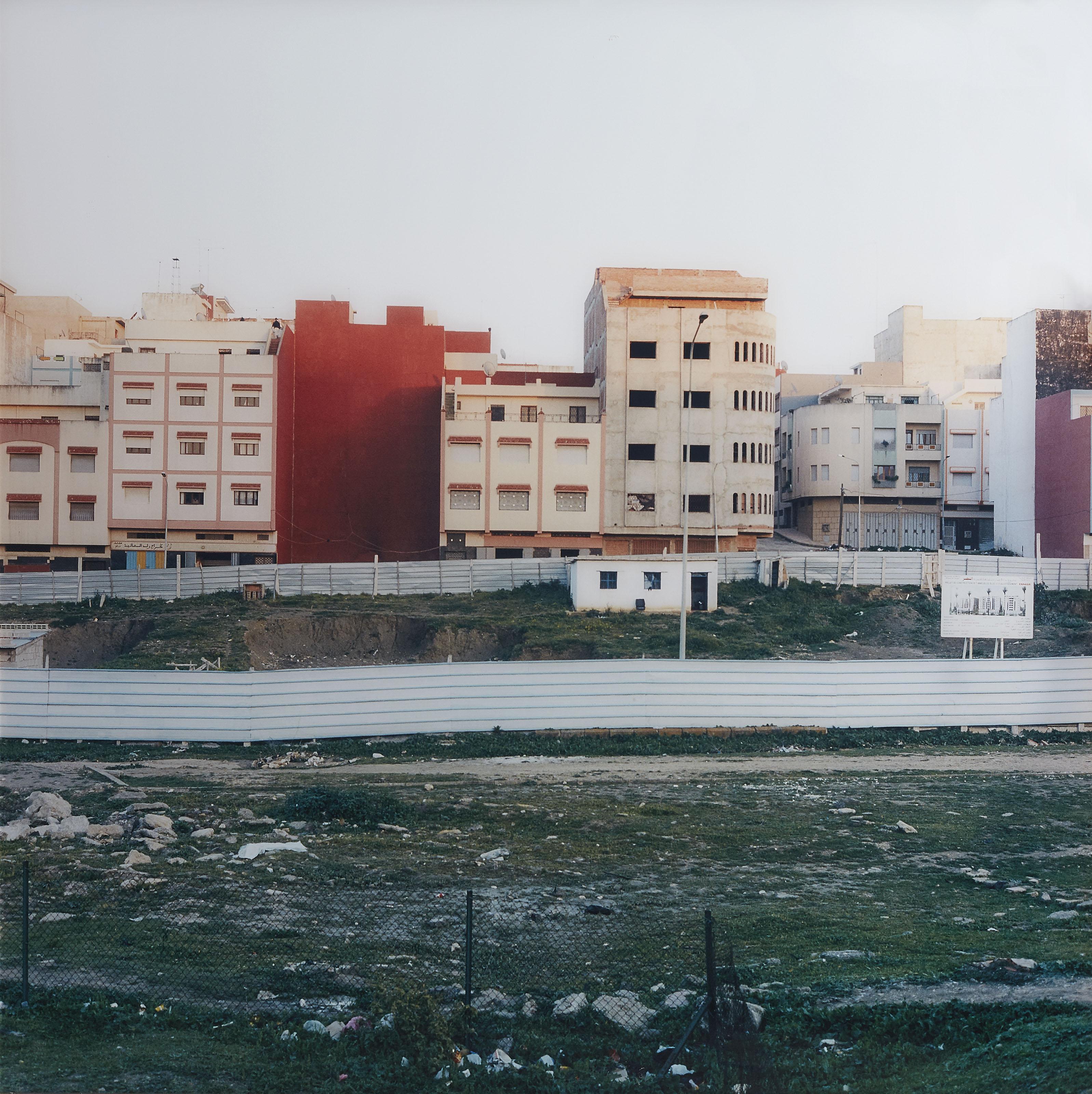 Yto Barrada - Mur Rouge, Figure #5, Tanger, 2006