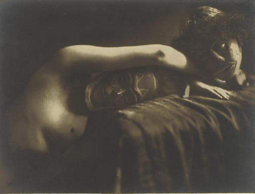 Yva - Nude with mask, before 1938