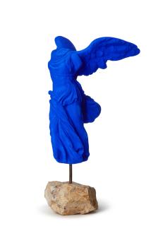 Yves Klein - La Victoire De Samothrace